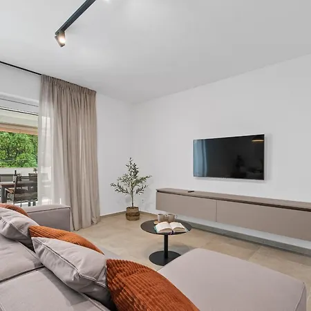 Poli Nona Apartament