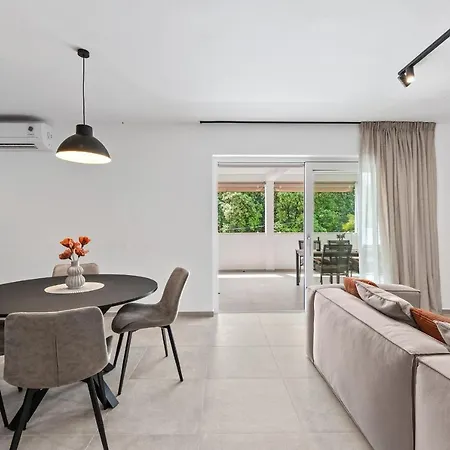 Apartament Poli Nona