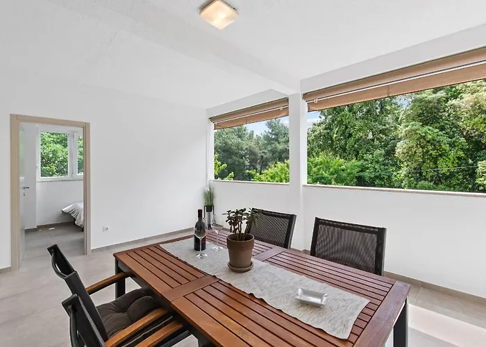 Appartement Poli Nona